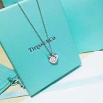 2020-hot-selling-tiffany-return-to-925-silver-heart-lock-key-pendant-women-fake-necklace-in-hk17e62166fc8586dfa4d1bc0e1742c08b-595×595