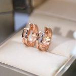 b-zero1-small-rose-gold-and-pave-diamond-hoop-earrings1679091c5a880faf6fb5e6087eb1b2dc-595×464