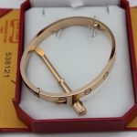 cartier-couple-bracelet-pink-gold-b6041002-new-version-prevent-screws-fall-outcfcd208495d565ef66e7dff9f98764da