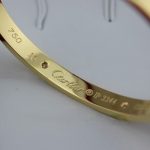 cartier-couple-bracelet-yellow-gold-4-diamonds-b6041004-new-version-prevent-screws-fall-outb6d767d2f8ed5d21a44b0e5886680cb9-2