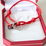 cartier-double-ring-love-bracelet-white-gold-red-rope17e62166fc8586dfa4d1bc0e1742c08b-595×595