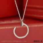 cartier-juste-un-clou-pendant-white-gold-diamonds-b3046900c9f0f895fb98ab9159f51fd0297e236d