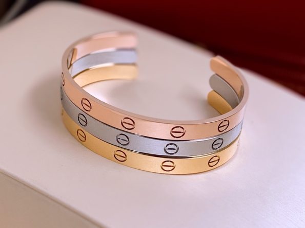 cartier-semi-open-love-bracelet-love-bracelet-yellow-gold-white-gold-rose-goldc74d97b01eae257e44aa9d5bade97baf