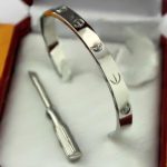 cartier-semi-open-love-bracelet-white-gold-4-diamonds6f4922f45568161a8cdf4ad2299f6d23