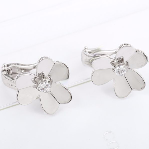 Celebrity Style Van Cleef Arpels Frivole Small Earrings White Gold With ...