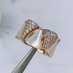 divas-dream-ring-rose-gold-with-mother-of-pearl-and-pave-diamondse4da3b7fbbce2345d7772b0674a318d5-1-595×464