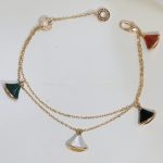 divas-dream-yellow-gold-bracelet-with-malachite-carnelian-mother-of-pearl-and-onyx-copyd9d4f495e875a2e075a1a4a6e1b9770f-595×595