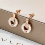 earrings-rose-gold-with-mother-of-pearl-and-diamonds-top-qualityd3d9446802a44259755d38e6d163e820