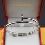 fake-cartier-juste-un-clou-bracelet-white-gold-b6037615d3d9446802a44259755d38e6d163e820-1