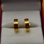 fake-cartier-love-earrings-yellow-gold-b802880070efdf2ec9b086079795c442636b55fb-1 (1)