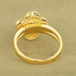 fake-van-cleef-vintage-alhambra-ring-in-yellow-gold-with-onyx33e75ff09dd601bbe69f351039152189