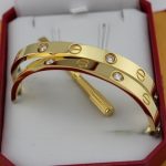 imitation-cartier-men-and-women-yellow-gold-love-bracelet-4-diamonds-b6035916-new-version-prevent-screws-fall-outc16a5320fa475530d9583c34fd356ef5