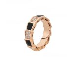 medium-serpenti-viper-18k-rose-gold-ring-with-onyx-elements-and-pave-diamonds1ff1de774005f8da13f42943881c655f-595×464