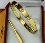 new-arrival-cartier-love-bracelet-yellow-gold-10-diamonds-b603621734173cb38f07f89ddbebc2ac9128303f