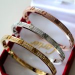 new-cartier-love-bracelet-sm-white-gold-with-diamonds-n6710817a5771bce93e200c36f7cd9dfd0e5deaa-595×595