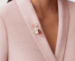 new-replica-van-cleef-arpels-lucky-spring-clip-rose-gold-carnelian-mother-of-pearl-onyxc51ce410c124a10e0db5e4b97fc2af39