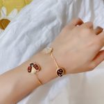 new-replica-van-cleef-arpels-lucky-spring-long-bracelet-open-wings-ladybug-rose-gold-carnelian-onyx1679091c5a880faf6fb5e6087eb1b2dc