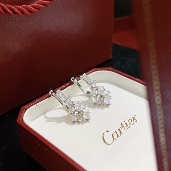 reflection-de-cartier-earrings-white-gold-with-diamondsc51ce410c124a10e0db5e4b97fc2af39