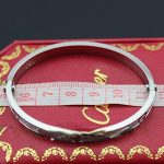 replica-cartier-love-bracelet-white-gold-diamonds-n6033601e4da3b7fbbce2345d7772b0674a318d5