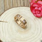 replica-cartier-love-ring-in-pink-gold-set-with-6-diamondse4da3b7fbbce2345d7772b0674a318d5