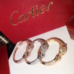 replica-panthere-de-cartier-bracelet-crb410004d3d9446802a44259755d38e6d163e820-595×595