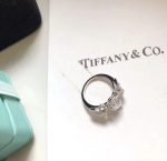 replica-tiffany-bow-ribbon-bow-crystal-design-round-diamond-womens-platinum-engagement-ring-high-jewelry-grp1090037693cfc748049e45d87b8c7d8b9aacd