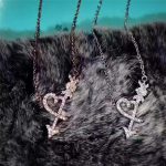 replica-tiffany-palomas-graffiti-heart-arrow-crystals-pendant-necklace-silver-rose-gold-vintage-style-lady-jewelry-37359394d9d4f495e875a2e075a1a4a6e1b9770f-595×595