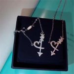 replica-tiffany-palomas-graffiti-heart-arrow-crystals-pendant-necklace-silver-rose-gold-vintage-style-lady-jewelry-37359394d9d4f495e875a2e075a1a4a6e1b9770f-595×595