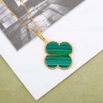 replica-van-cleef-arpels-magic-alhambra-long-necklace-1-motif-pendant-24mm1c383cd30b7c298ab50293adfecb7b18-595×595