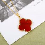 replica-van-cleef-arpels-magic-alhambra-long-necklace-1-motif-pendant-24mm1c383cd30b7c298ab50293adfecb7b18-595×595