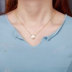 replica-van-cleef-arpels-pure-alhambra-pendant-yellow-gold-with-mother-of-pearl8f14e45fceea167a5a36dedd4bea2543