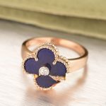 replica-van-cleef-vintage-alhambra-ring-in-pink-gold-with-black-onyxa1d0c6e83f027327d8461063f4ac58a6