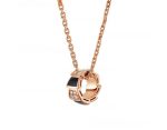 serpenti-viper-18k-rose-gold-necklace-with-onyx-elements-and-pave-diamonds-on-the-pendanta5771bce93e200c36f7cd9dfd0e5deaa-595×464