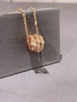 serpenti-viper-pendant-necklace-in-18k-rose-gold-set-with-pave-diamondscfcd208495d565ef66e7dff9f98764da-595×464