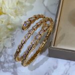 serpenti-viper-two-coil-18k-yellow-gold-bracelet-set-with-pave-diamonds182be0c5cdcd5072bb1864cdee4d3d6e-595×595