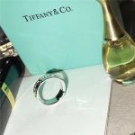 tiffany-atlas-band-with-three-crystals-individual-style-for-women-valentine-gift-dubai-price-grp07933d3d9446802a44259755d38e6d163e820-595×595