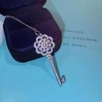 tiffany-keys-rose-key-pendant-necklace-diamonds-sterling-silver-girls-la-sale-grp076836f4922f45568161a8cdf4ad2299f6d23-595×595