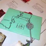 tiffany-keys-tiffany-victoria-key-pendant-necklace-pear-shaped-diamonds-d-c-sale-grp09208e4da3b7fbbce2345d7772b0674a318d5-595×595