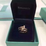 tiffany-unique-model-tiffany-t-rose-gold-square-wrap-ring-womens-diamonds-jewellery-replicaf457c545a9ded88f18ecee47145a72c0-595×595