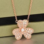 van-cleef-arpels-frivole-necklace-pink-gold-with-pave-diamondsd3d9446802a44259755d38e6d163e820 (1)