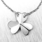 van-cleef-arpels-frivole-necklace-white-gold-with-round-diamondsc51ce410c124a10e0db5e4b97fc2af39 (1)