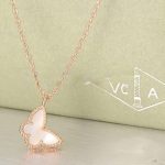 van-cleef-arpels-lucky-alhambra-butterfly-necklace-pink-gold-with-white-mother-of-pearl8f14e45fceea167a5a36dedd4bea2543 (1)