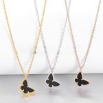 van-cleef-arpels-lucky-alhambra-butterfly-necklace-white-gold-with-black-onyx-mother-of-pearl6c8349cc7260ae62e3b1396831a8398f (1)