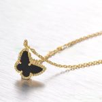 van-cleef-arpels-lucky-alhambra-butterfly-necklace-yellow-gold-with-black-onyx-mother-of-pearl34173cb38f07f89ddbebc2ac9128303f (1)