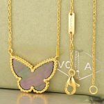 van-cleef-arpels-lucky-alhambra-butterfly-pendant-yellow-gold-with-gray-mother-of-pearl182be0c5cdcd5072bb1864cdee4d3d6e