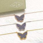 van-cleef-arpels-lucky-alhambra-butterfly-pendant-yellow-gold-with-lapis-stone-mother-of-pearlc74d97b01eae257e44aa9d5bade97baf