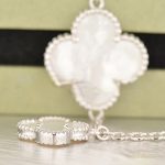 van-cleef-arpels-magic-alhambra-bracelet-5-motifs-white-gold-with-white-mother-of-pearlf457c545a9ded88f18ecee47145a72c0