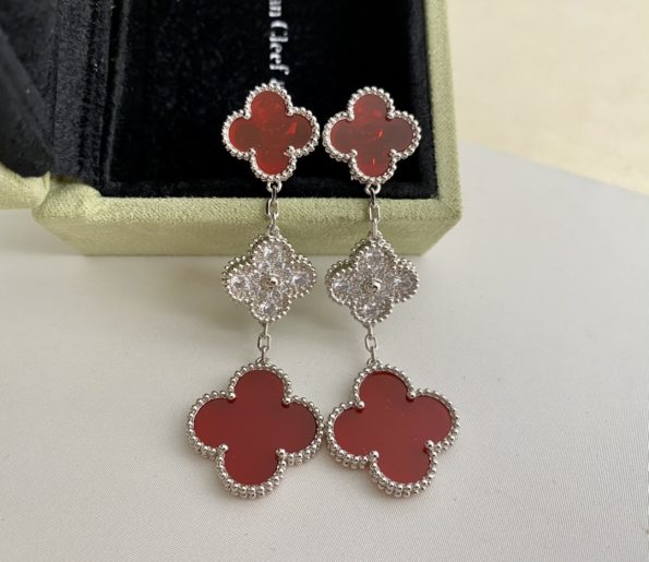 van-cleef-arpels-magic-alhambra-earrings-3-motifs-with-diamondsc74d97b01eae257e44aa9d5bade97baf