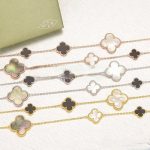 van-cleef-arpels-magic-alhambra-necklace-white-gold-16-motifs-with-black-agate-white-gray-mother-of-pearl37693cfc748049e45d87b8c7d8b9aacd (1)