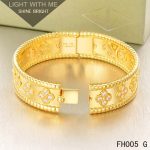 van-cleef-arpels-perlee-clover-braceletyellow-goldmedium-model70efdf2ec9b086079795c442636b55fb